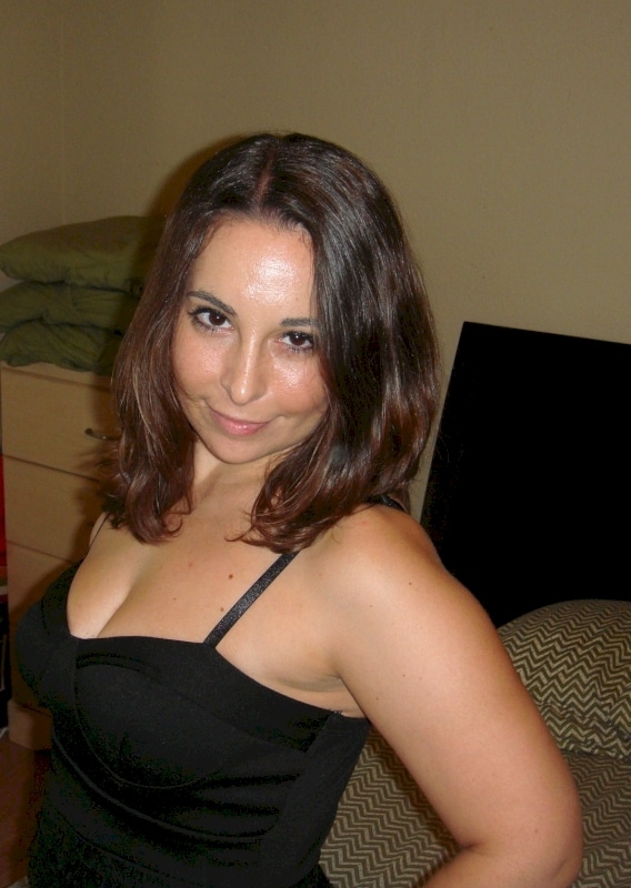Pour trouver un plan cul en 72h maximum, c'est ici ! Adopte une femme adultère vraiment coquine