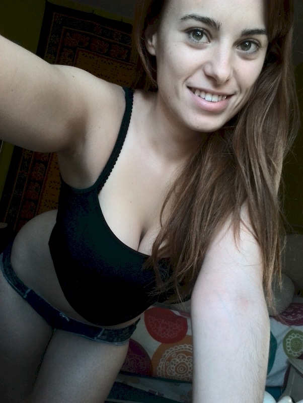 Pour trouver un plan cul en 72h maximum, c'est ici ! Belle femme coquine qui a besoin d'un plan sexe